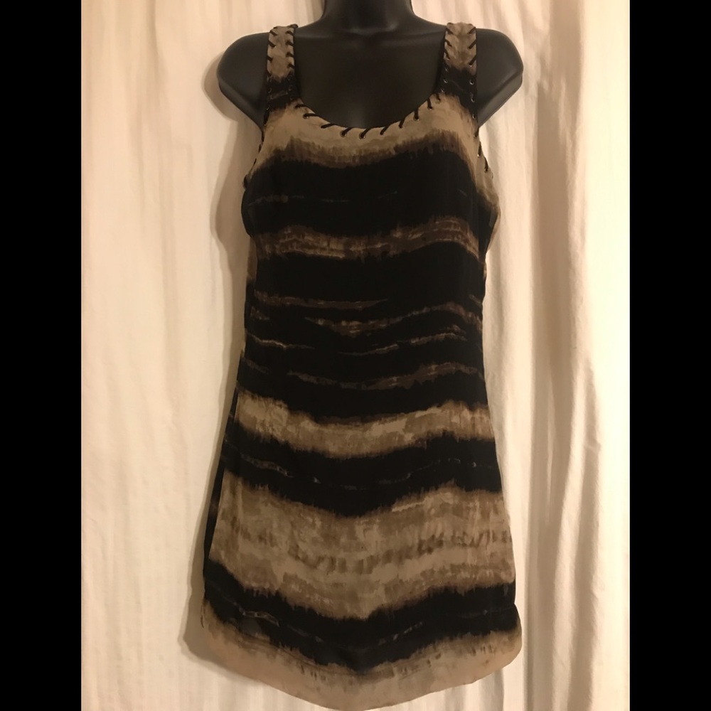 AUTHENTIC ICON SLEEVELESS DRESS